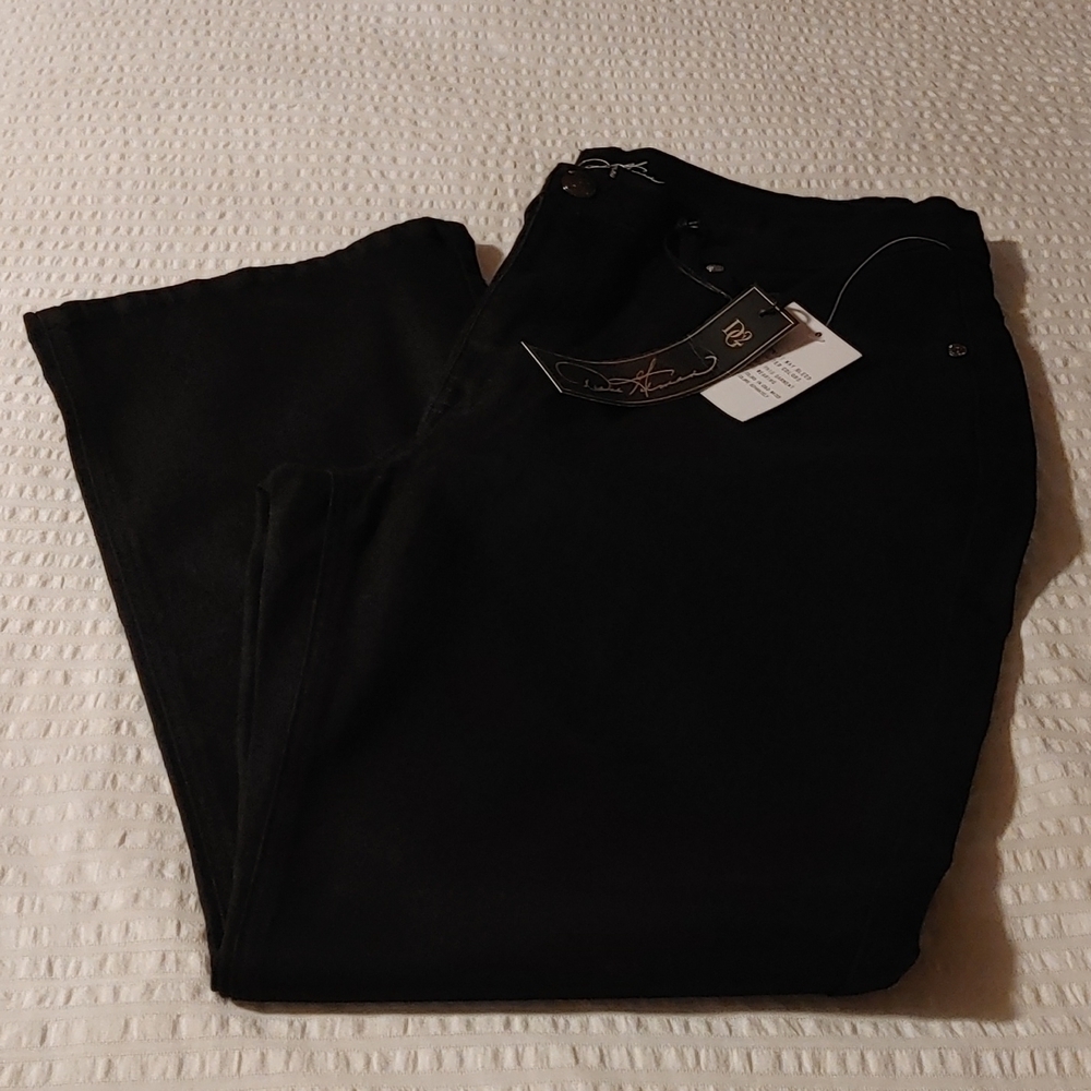 DG2 Women's Black Jeans 16WP NWT